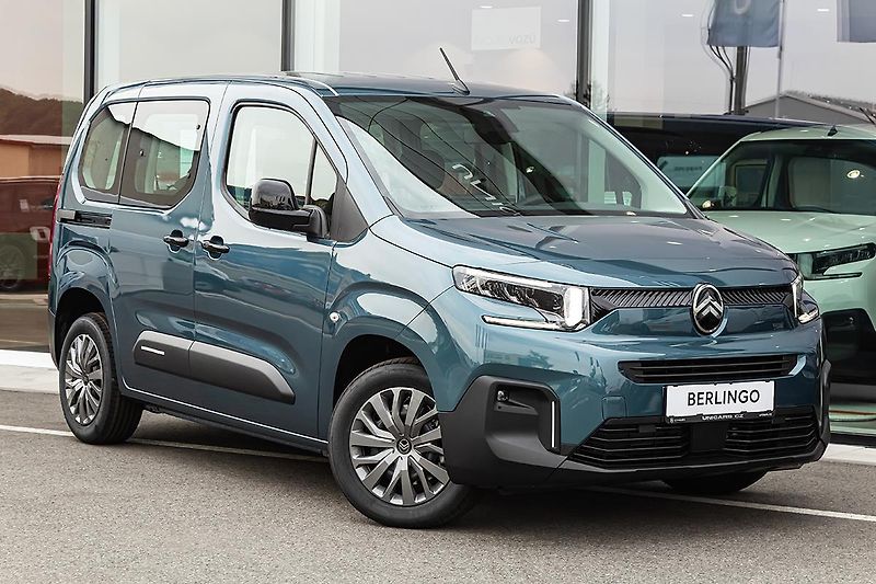 Citroën Berlingo (2026) 1,2 PLUS benzín 110k + KAMERA - fotka 3 z 14