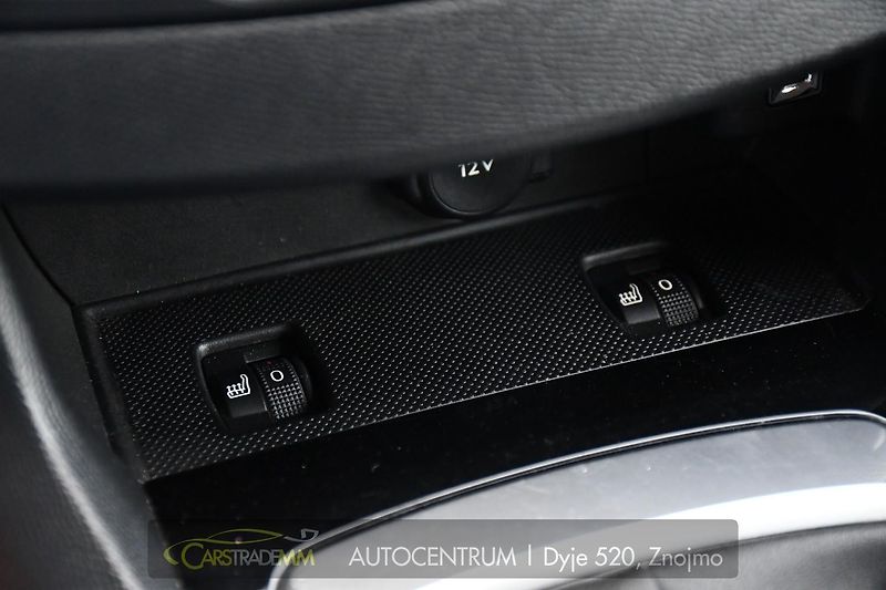 Peugeot 308 SW 1.5BlueHDi ACTIVE CARPLAY - fotka 32 z 47