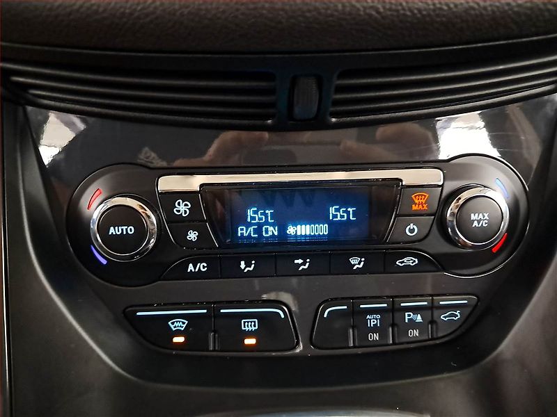 Ford Kuga (2013) 2.0 TDCi, 4X4, Tempomat - fotka 16 z 21
