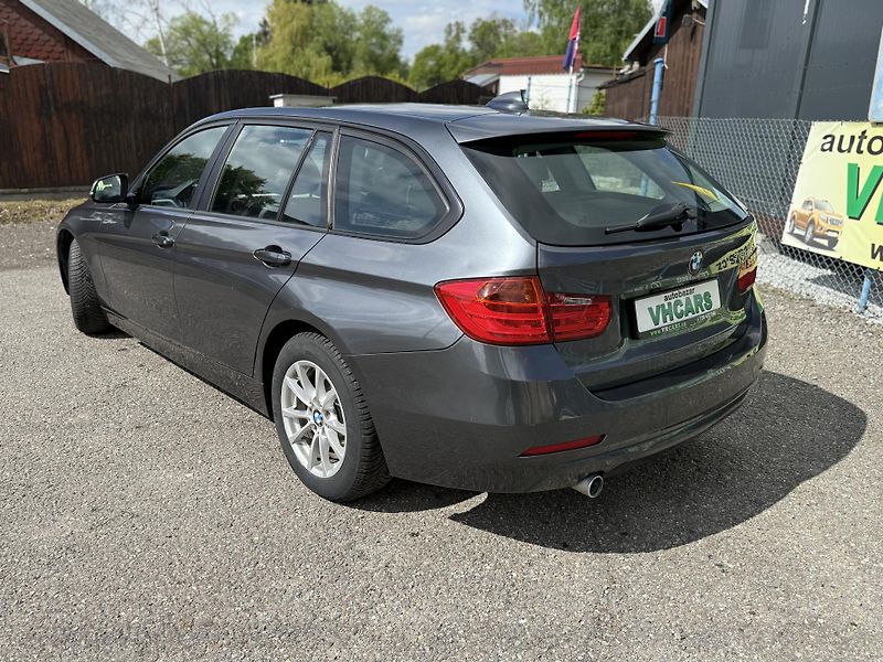 BMW Řada 3 318D - fotka 5 z 22