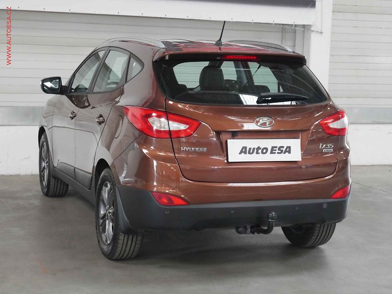 Hyundai ix35 (2014) 1.7 CRDi, AC, park.asist - fotka 4 z 18
