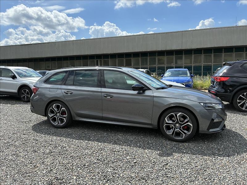 Škoda Octavia 2,0 RS,PANORAMA,TAŽNÉ,KŮŽE - fotka 7 z 33