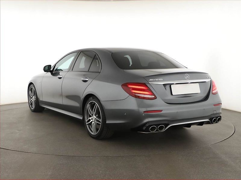 Mercedes-Benz Třídy E (2018) E 53 AMG 4MATIC+ - fotka 4 z 20