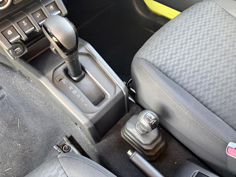 Suzuki Jimny 1,5 VVT AllGrip Long - fotka 20 z 33