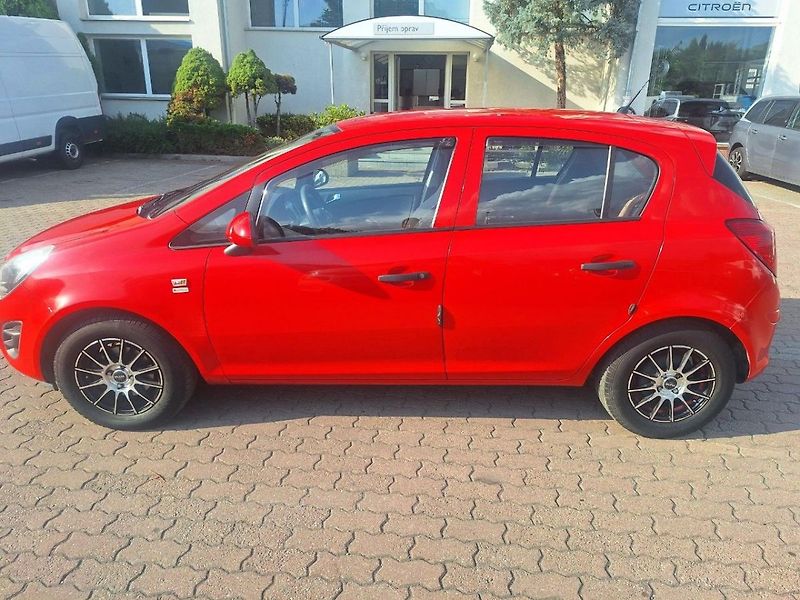 Opel Corsa 1,0 - fotka 10 z 19