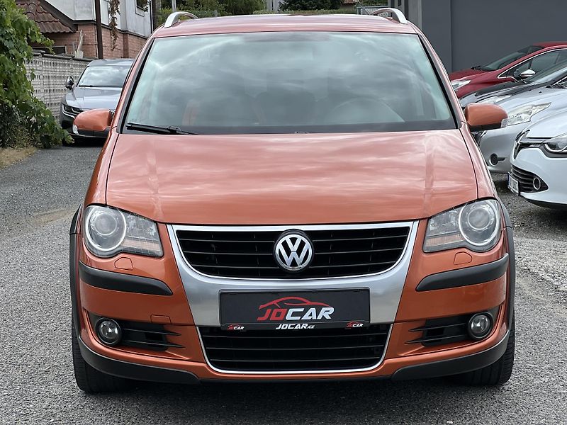 Volkswagen Touran Cross 1.4TSi 125KW DSG  - fotka 2 z 34