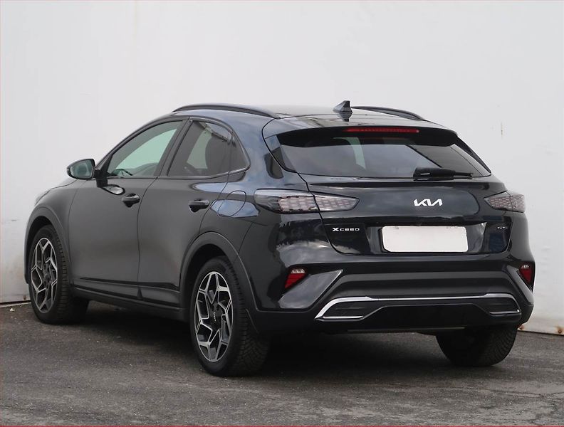 Kia XCeed (2023) GT Line 1.5 T-GDI, Serv.kniha - fotka 4 z 22