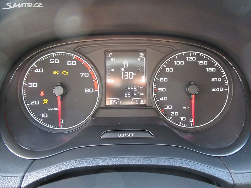 Seat Ibiza 1,0 - 55KW - NOVÁ STK - fotka 15 z 21