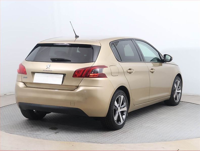 Peugeot 308 (2018) 1.2 PureTech, Serv.kniha - fotka 5 z 14