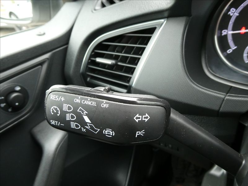 Škoda Fabia 1,0 TSi 81kW 2xkola,DPH,servis - fotka 36 z 43