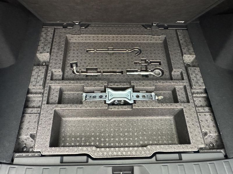 Subaru Outback 2,4T Premier XT - fotka 21 z 58