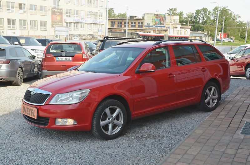 Škoda Octavia (2009) 1.9 TDi 77kW BXE Elegance / ČR - fotka 3 z 30