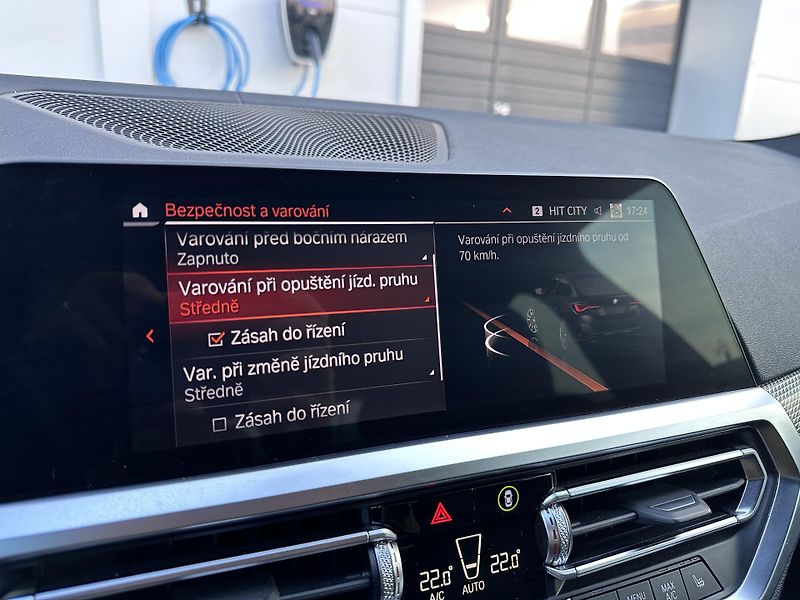 BMW Řada 4 M440i xDrive GranCoupé - fotka 19 z 30