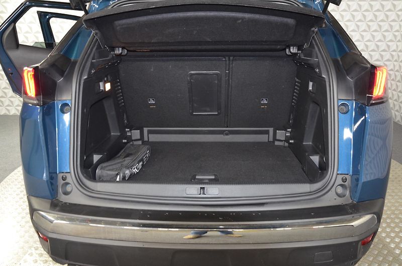 Peugeot 3008 (2022) 1.5bHDi 130 Allure - fotka 17 z 17