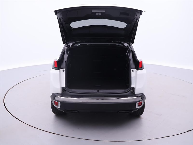 Peugeot 3008 1.2 PT 96kW Aut. Allure CZ - fotka 9 z 34