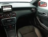 Mercedes-Benz Třídy A (2012) A 250, Automat, Serv.kniha - náhled 8