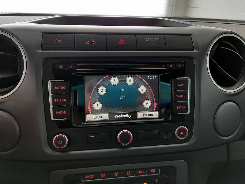 Volkswagen Amarok (2016) Highline 2.0 TDI 4Motion (132k - fotka 17 z 21