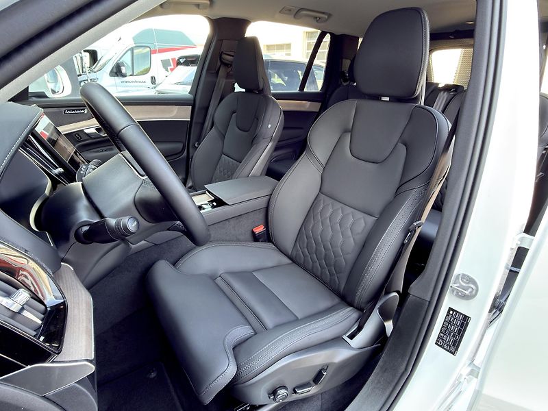 Volvo XC90 T8 AWD RECH. PLUS BRIGHT +kola - fotka 12 z 58