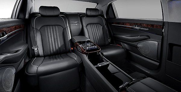 Genesis EQ900L.