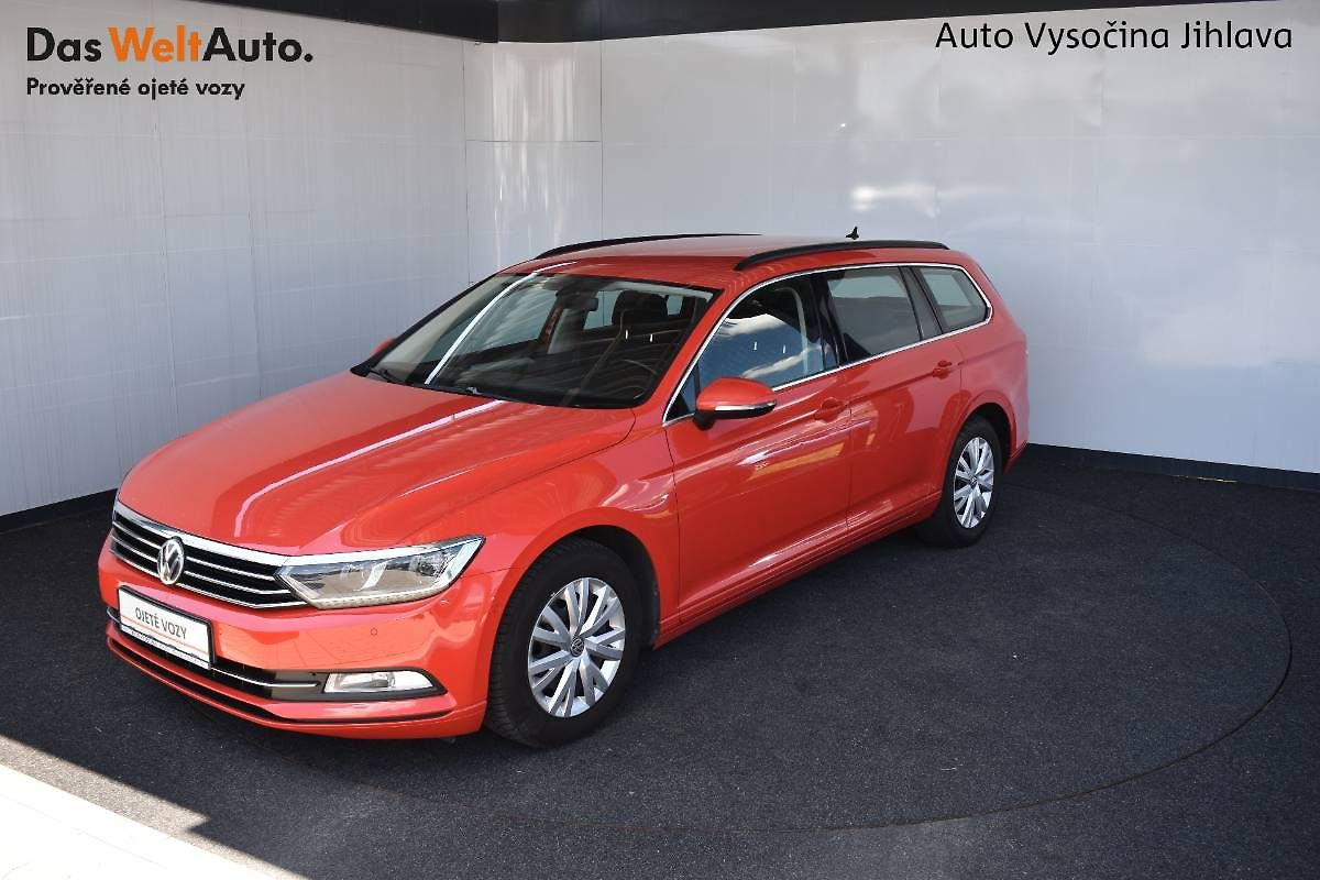 Volkswagen Passat Variant 2.0TDI 110kW, LED, el. vyhřiív