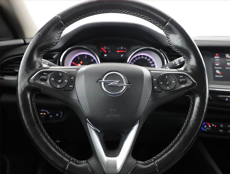 Opel Insignia (2017) 2.0 CDTI, 4X4, Serv.kniha - fotka 8 z 19