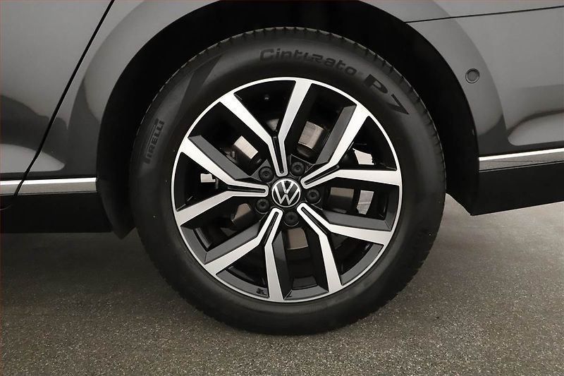Volkswagen Passat (2023) 2.0 TDI - fotka 20 z 20