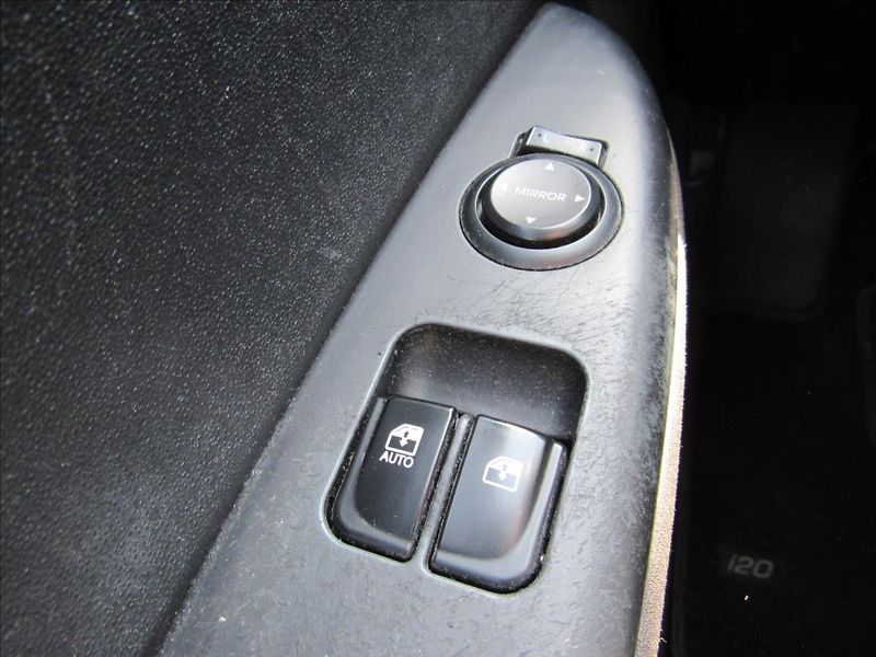 Hyundai i20 1,2 i 57kW - fotka 20 z 24