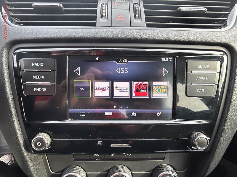 Škoda Octavia (2017) 1.6 TDi, ČR, Ambition, AC - fotka 15 z 16