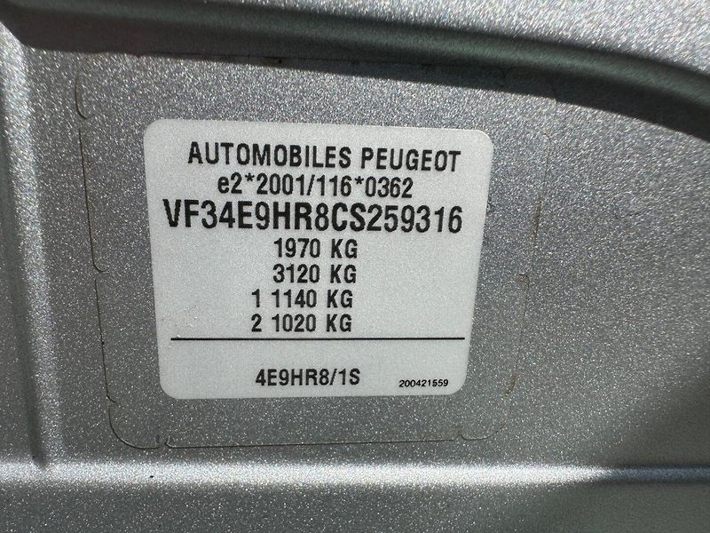 Peugeot 308 (2013) SW 1,6HDI 82Kw - fotka 15 z 24
