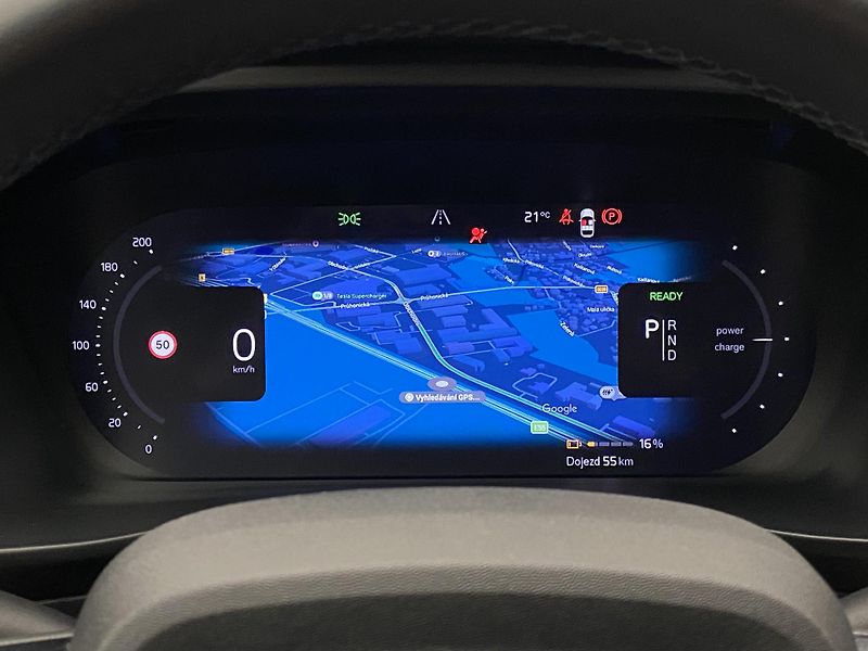 Volvo XC40 PURE ELECTRIC RECHARGE PLUS - fotka 35 z 55