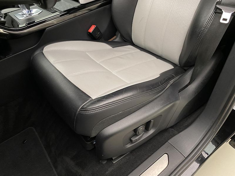 Land Rover Range Rover Evoque P250 R-DYNAMIC SE AWD AUT CZ - fotka 22 z 42