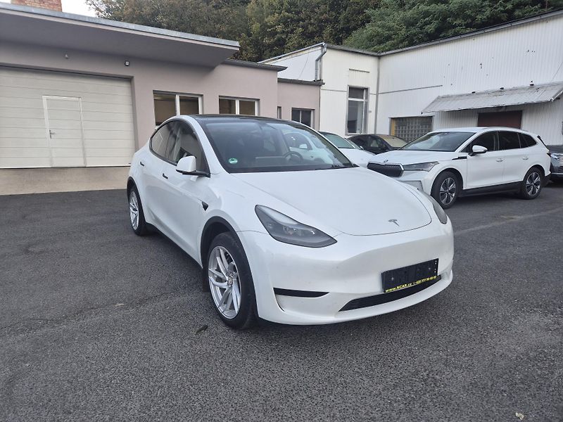 Tesla Model Y RWD 220kw 94 % - fotografie inzerátu