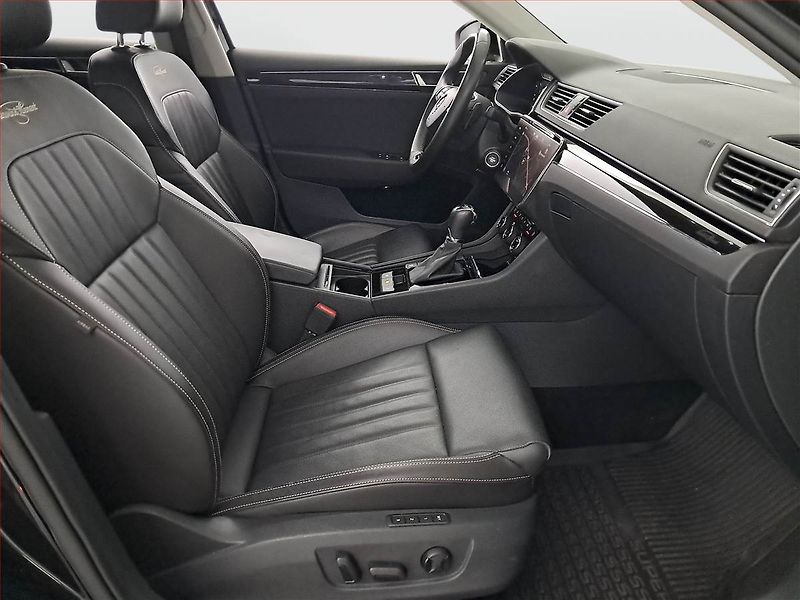 Škoda Superb (2021) 2.0 TDI - fotka 9 z 19
