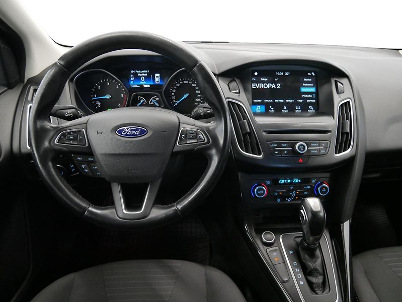 Ford Focus - fotka 17 z 24