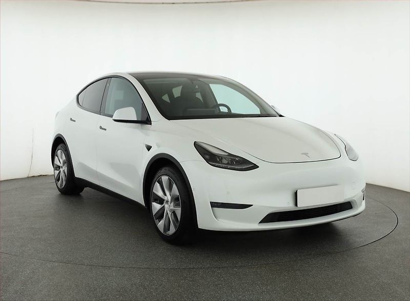 Tesla Model Y (2022) Long Range AWD 75kWh, SoH 97% - fotografie inzerátu