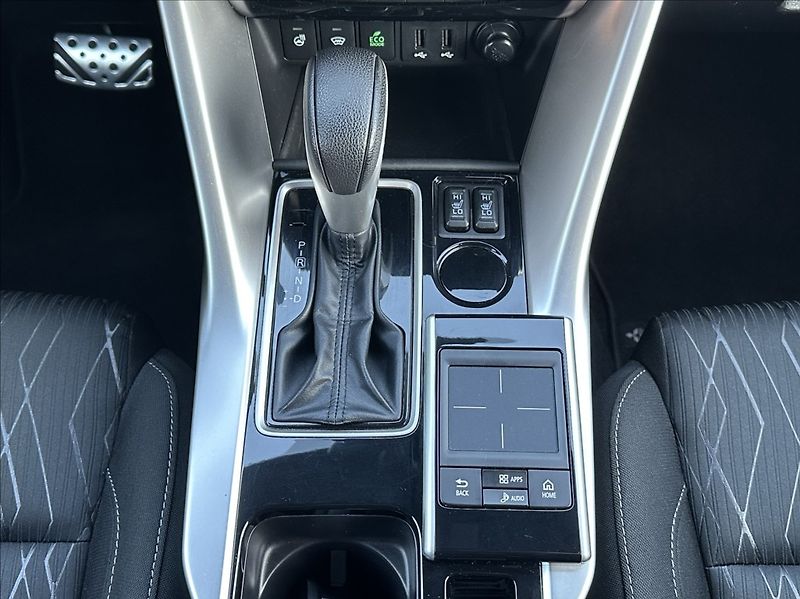 Mitsubishi Eclipse Cross 1,5 Turbo 163PS  Connect+ A/T - fotka 27 z 54