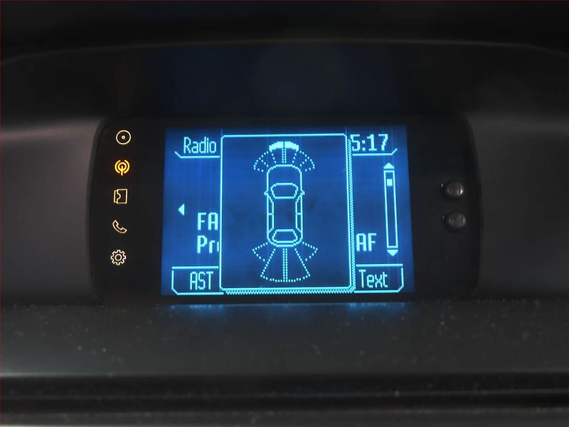 Ford Focus (2012) 1.6 TDCi, Tažné, rezervace - fotka 13 z 15