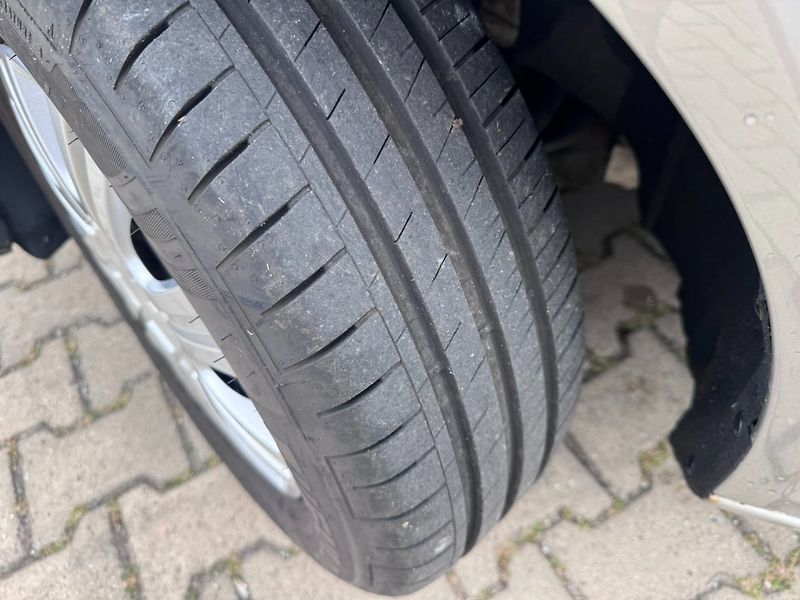 Škoda Octavia (2009) 1,4 TSI 90 KW 2. MAJ STK - fotka 2 z 50