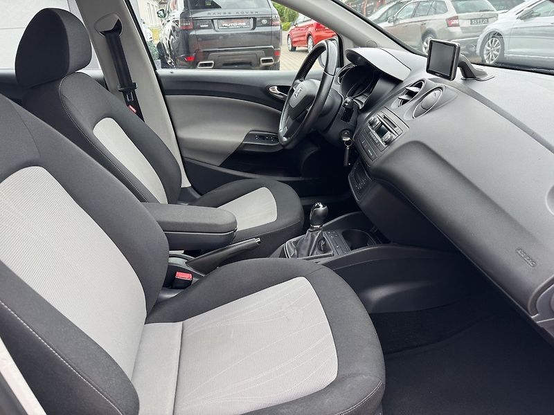 Seat Ibiza (2014) 1.4i 16V Navi Digi Klima - fotka 16 z 50