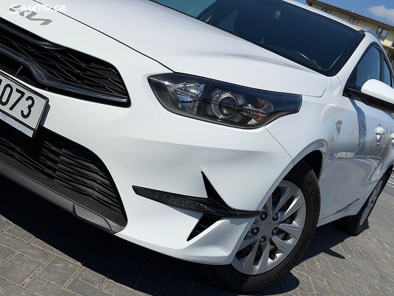 Kia Ceed (2022) 1.6 crdi 100 kW / facelift - fotka 8 z 18