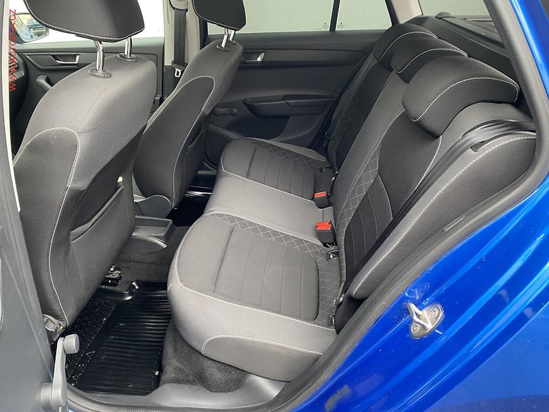 Škoda Fabia (2021) 1.0 TSi, ČR, Ambition, +pneu - fotka 10 z 17