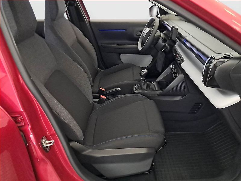 Citroën C3 (2025) 1.2 Turbo, ČR,1.maj - fotka 9 z 18
