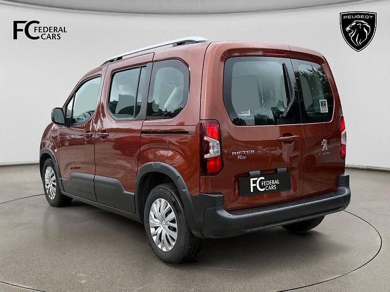 Peugeot Rifter ACTIVE 1.2 PureTech 110 S&S - fotka 3 z 24