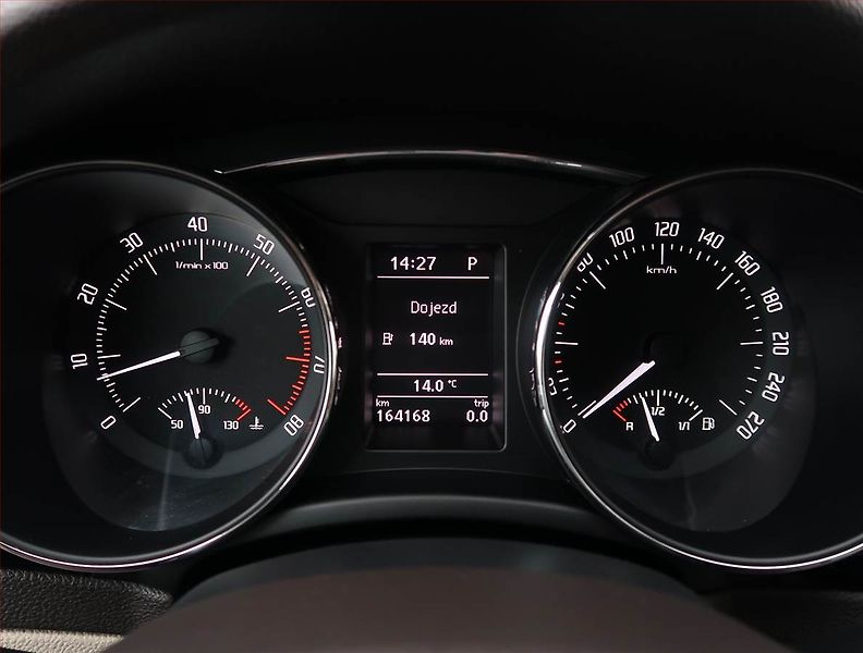 Škoda Superb (2014) Laurin&Klement 3.6 FSI V6 - fotka 11 z 23