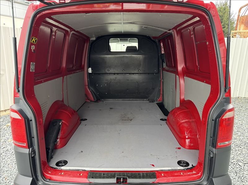 Volkswagen Transporter 2,0 TDI 110kW 4MOT DPH původČR - fotka 17 z 50