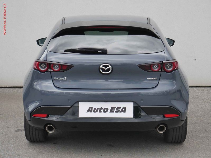 Mazda 3 (2020) 2.0i, 1.maj,ČR, AT, navi - fotka 5 z 21