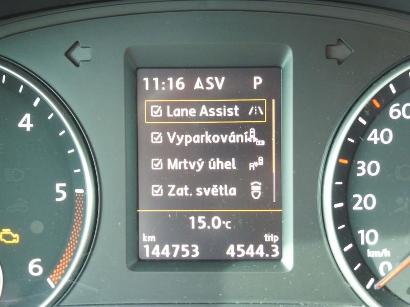 Volkswagen Sharan (2016) Highline 2,0 TDI 135kW DSG 4MO - fotka 17 z 30