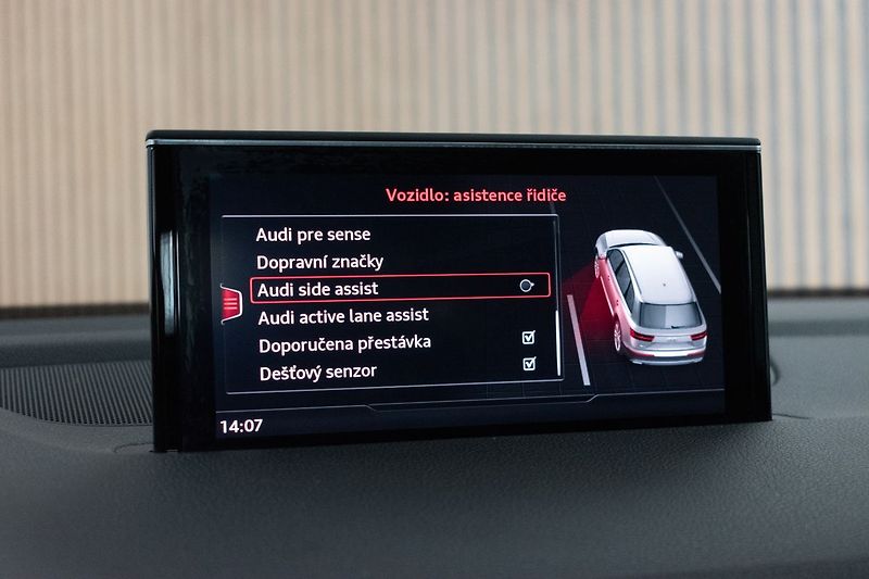 Audi Q7 3.0TDI REZERVACE - fotka 38 z 51