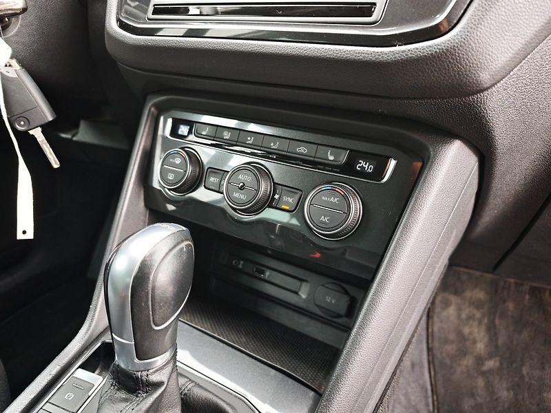Volkswagen Tiguan (2016) Highline 1,4 TSI 110 KW DSG - fotka 26 z 44