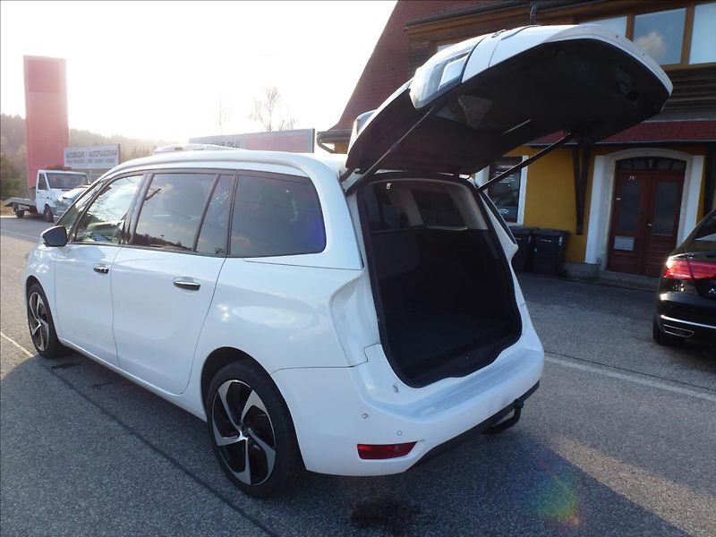 Citroën Grand C4 Picasso 2,0 HDI 7míst 150HP AUT Polar - fotka 21 z 57